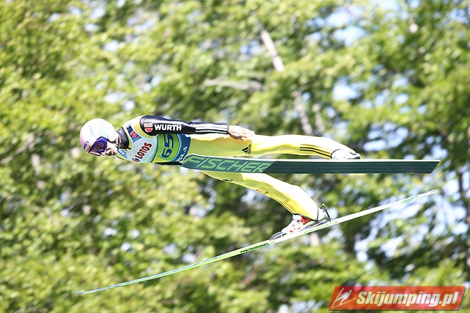 099 Michael Neumayer